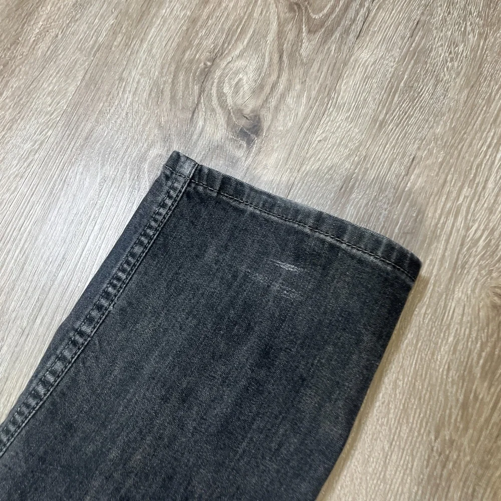 Levis small mark